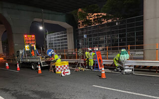 安全パト 国道302号線内回り右車線規制（名古屋東営業所）