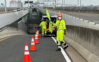 設置パト 名古屋高速道路一宮線16号下り線ランプ規制（名古屋西営業所）