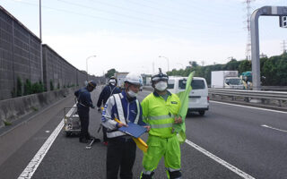 安全パト 東北自動車道上り線車線規制（埼玉営業所）