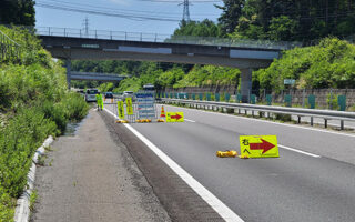 安全パト 中央自動車道上り線走行車線規制（松本営業所）