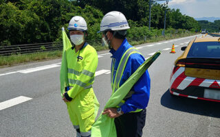 支社長パト 中央自動車道上下線対面通行規制（甲府営業所）