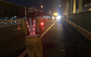 設置パト 京葉道路上り線車線規制（葛西営業所）
