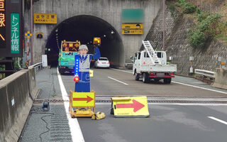 所長パト 上信越自動車道下り線走行車線規制（佐久営業所）