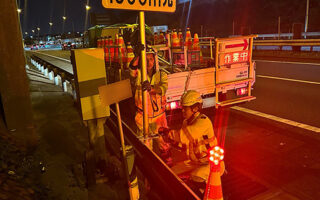 所長パト 中央自動車道上り線追越車線規制（八王子多摩営業所）