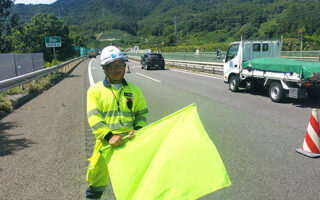 所長パト 長野自動車道上り線走行車線規制（長野営業所）