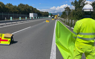 安全パト 中央自動車道上り線走行車線規制（松本営業所）