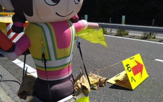 安全パト 中央自動車道上り線走行車線規制（諏訪営業所）