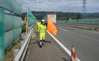所長パト 長野自動車道上り線路肩規制（長野営業所）