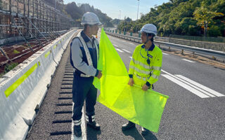 安全パト 中央自動車道下り線走行車線規制（多治見営業所）