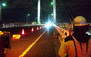 安全パト 首都高速道路・湾岸線西行き左VA規制（港北営業所）