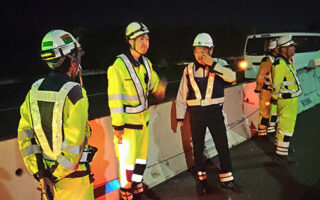 役員パト 名神高速道路上下線追越車線規制（名古屋西営業所）