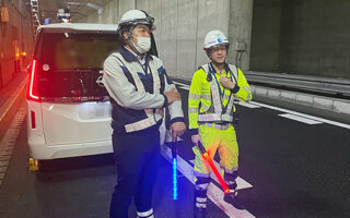 所長パト 東京外かく環状道路内回りランプ規制（葛西営業所）