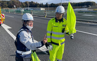 支社長パト 関越自動車道下り線ランプ規制（高崎営業所）