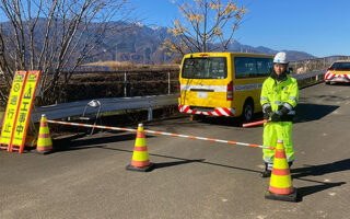 安全パト 中央自動車道上り線走行車線規制（甲府営業所）
