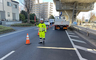 安全パト 県道239号上り線車線規制（加平営業所）