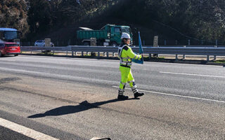 所長パト 東関東自動車道下り線走行車線規制（千葉営業所）