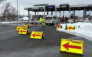 安全パト 道央自動車道 上り線ICブース規制（江別営業所）