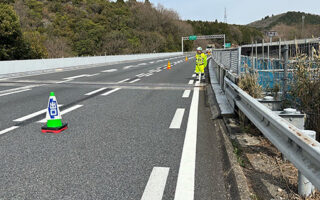 安全パト 中央道上り線追越車線規制（多治見営業所）