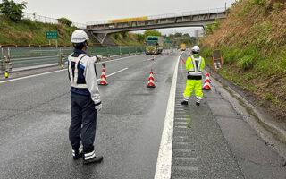 安全パト 関越道上り線対面通行規制（高崎営業所）