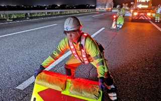 所長パト 東北自動車道下り線右2車線規制（埼玉営業所）