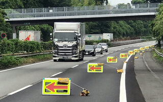 支社長パトロール 東名高速道路上り線走行車線規制（沼津営業所）