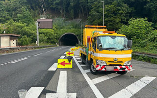 設置パトロール 中央自動車道上り線路肩規制（飯田営業所）