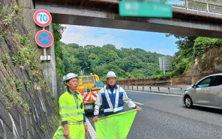 役員パトロール 小田原厚木道路上り線走行車線規制（平塚営業所）