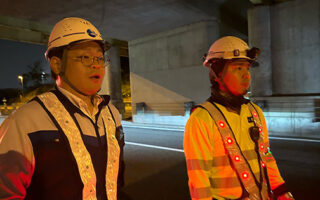 支社長パトロール 道央自動車道下り線走行車線規制（札幌営業所）
