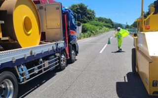 安全パトロール 中央自動車道上り線追越車線規制（松本営業所）