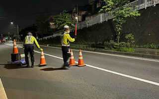 設置パトロール 神奈川県道45号線上下線片側交互通行規制（横浜町田営業所）