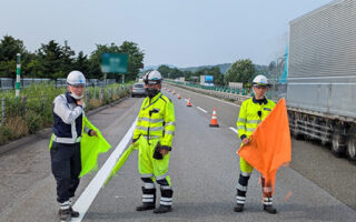 支社長パトロール 道央自動車道　北路線下り線車線規制（江別営業所）