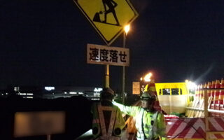 安全パトロール 第三京浜道路下り線車線規制（港北営業所）