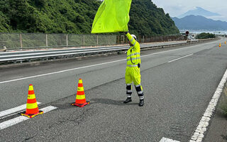 所長パトロール 東名高速道路上り線便乗延伸規制（静岡営業所）