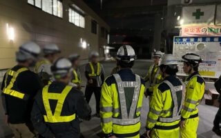 安全パトロール 阪神高速4号湾岸線下り線追越車線規制（西宮営業所）