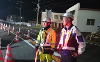 所長パトロール国道246号線上下線片側交互通行規制（厚木営業所）