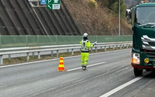 所長パトロール　中央自動車道富士吉田線上り線走行車線規制（大月営業所）