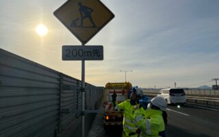 営業所パトロール道央自動車道上り線路肩規制（札幌営業所）