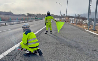 支社長パトロール 中央自動車道下り線走行車線規制（諏訪営業所）