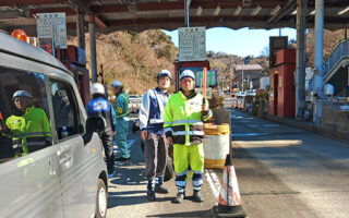 安全パトロール 逗葉新道上下線ブース規制（港北営業所）