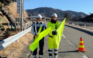 営業所パトロール　中央自動車道上り線路肩規制（八王子多摩営業所）