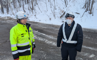 営業所パトロール 札樽自動車道　パーキングエリア雪捨場作業（江別営業所）