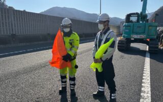 営業所パトロール 中央道下り線追越車線規制（八王子多摩営業所）