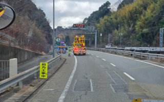 営業所パトロール 阪神高速　7号　北神戸線上り線追越車線規制（神戸西営業所）