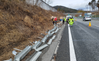 営業所パトロール 中央自動車道上り線走行車線規制（飯田営業所）