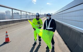 設置パトロール 札樽自動車道下り線ランプ規制（札幌営業所）