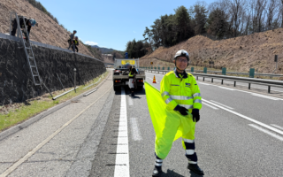 営業所パトロール 中央自動車道下り線走行車線規制（松本営業所）