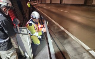 営業所パトロール 阪神高速　31号山手線(山手トンネル)下り線車線規制（神戸西営業所）