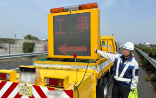 撤去パトロール 北関東自動車道東行き追越車線規制（高崎営業所）