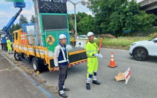 安全パトロール 県道13号線下り線車線規制（太田桐生営業所）