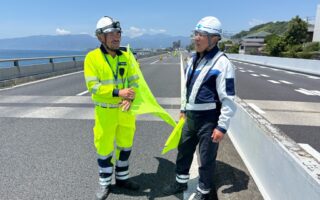 役員パトロール 西湘バイパス下り線追越車線規制（平塚営業所）